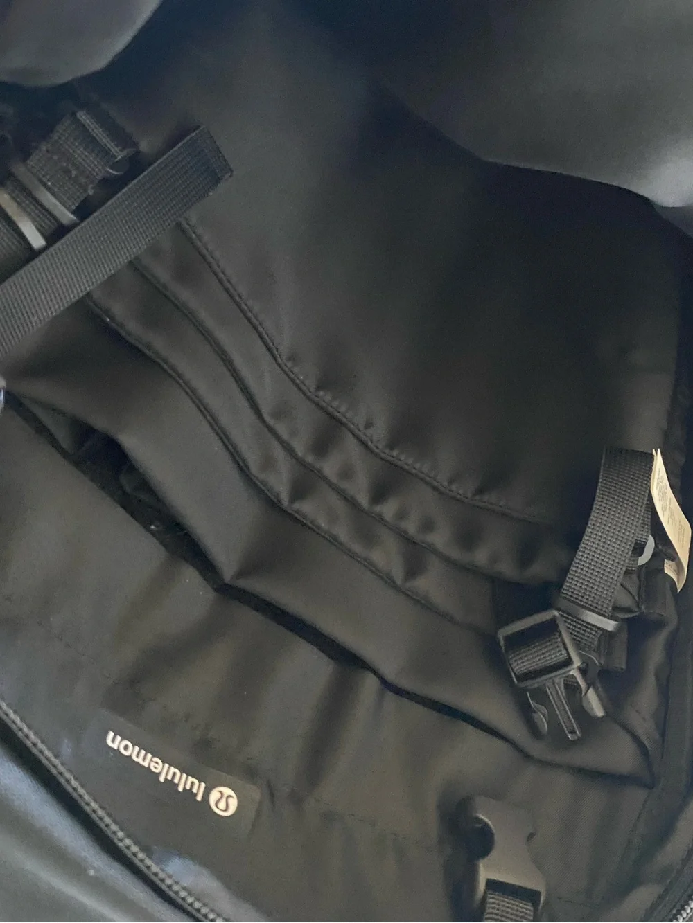 Lululemon Black Backpack 20L reflective detail & lumbar support water repellent